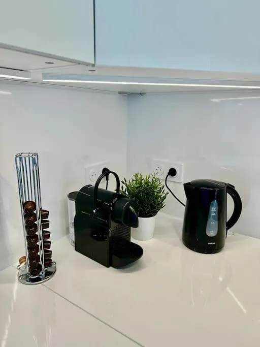 Apartment Newly Refurbished Modern *